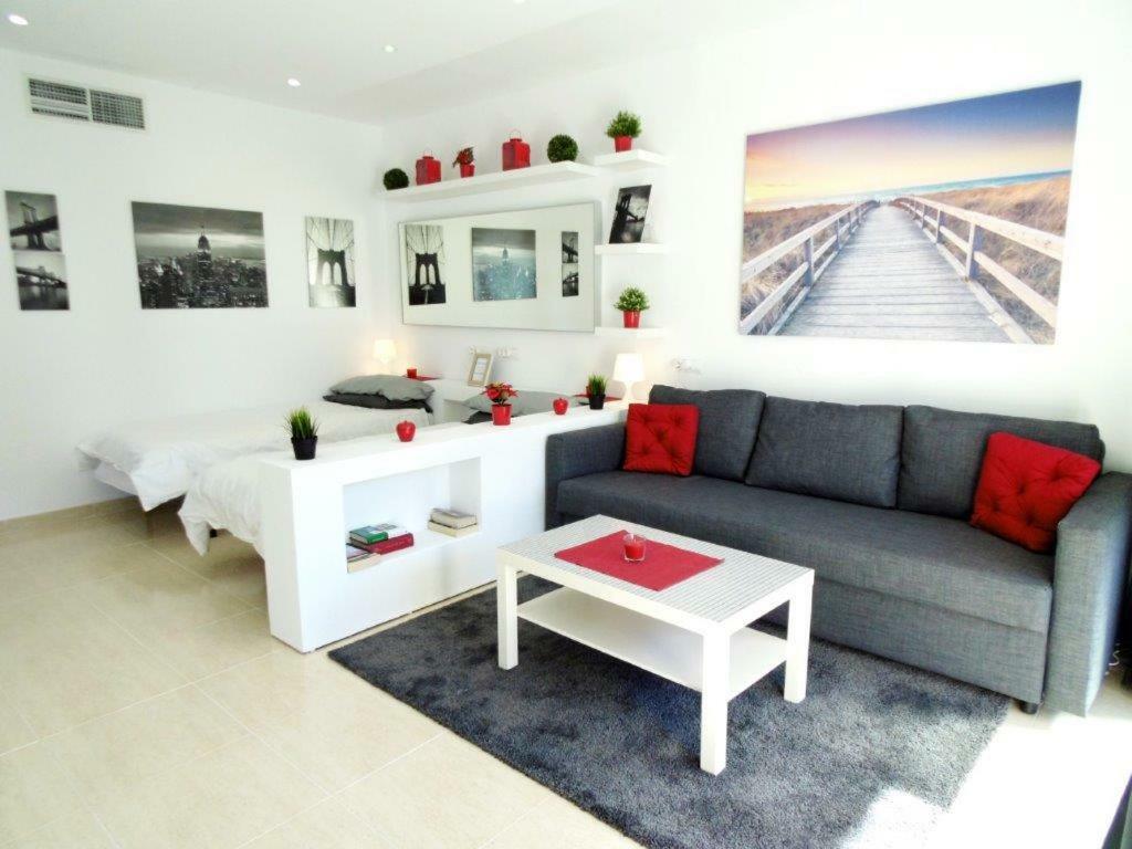 פואנגירולה Appartement 1St Lign On The Beach מראה חיצוני תמונה