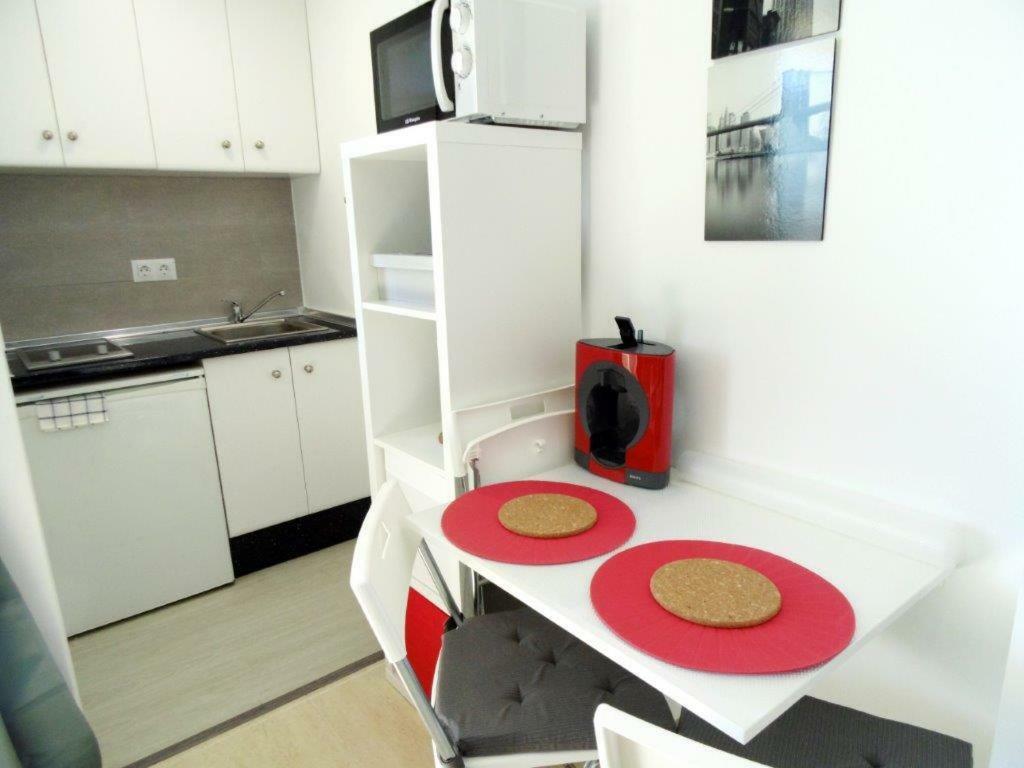 פואנגירולה Appartement 1St Lign On The Beach מראה חיצוני תמונה